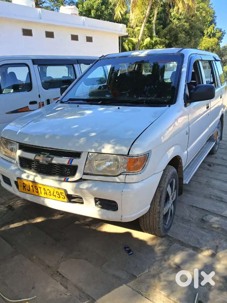 Chevrolet Tavera Ls B3 3rd Owner 2011