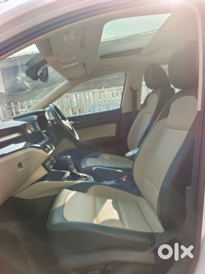 Skoda Slavia 1.5 Tsi Style At, 2024, Petrol