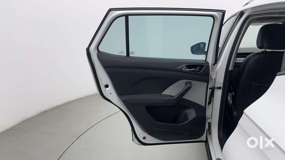 Skoda Kushaq 1.0 Tsi Ambition, 2023, Petrol