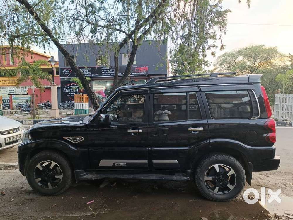 Mahindra Scorpio Classic 2.2 S 11 Mt 7 Cc, 2023, Diesel