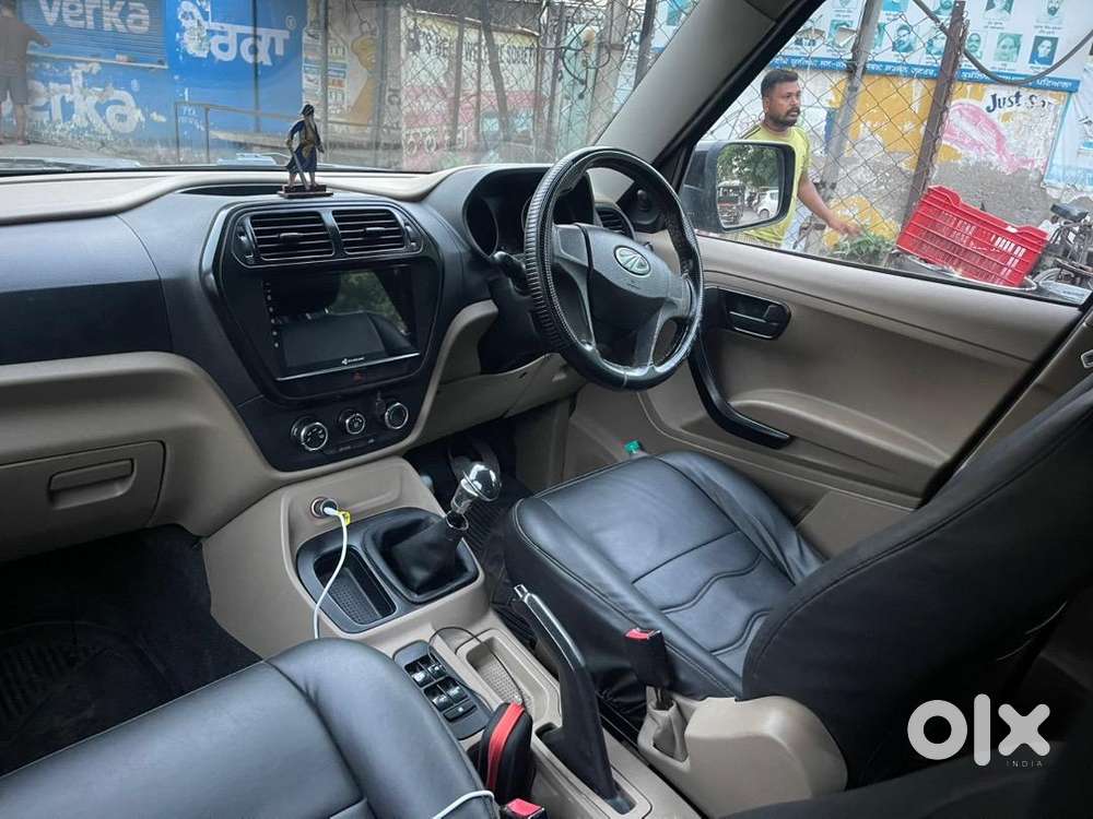Mahindra Tuv 300 2017 Diesel Well Maintained