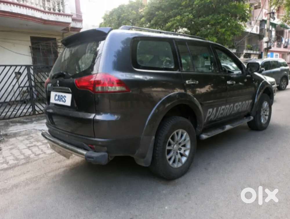 Mitsubishi Pajero Sport 2015