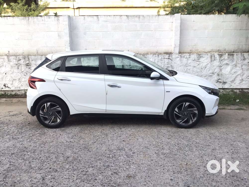 Hyundai I20 Asta (o) 1.0 Turbo Dct, 2022, Petrol