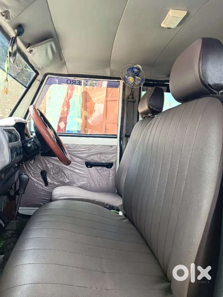 Bolero 8 Seater
