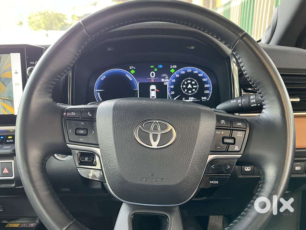 Toyota Camry Hybrid, 2025, Cng & Hybrids