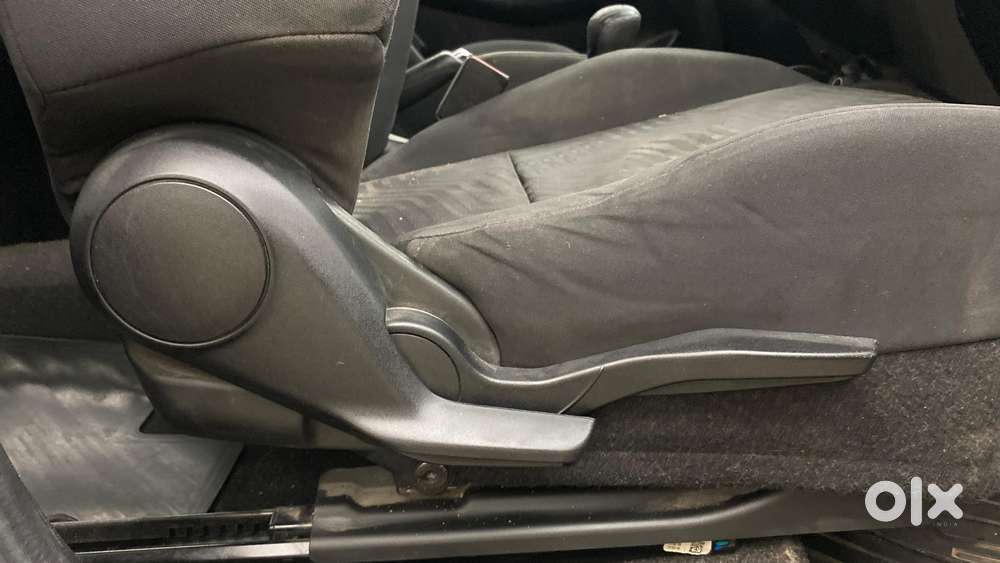 Maruti Suzuki Swift Amt Vxi, 2018, Petrol