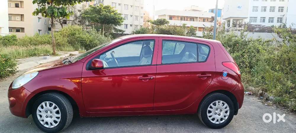 Hyundai New I20 2011 Petrol 33000 Km Driven