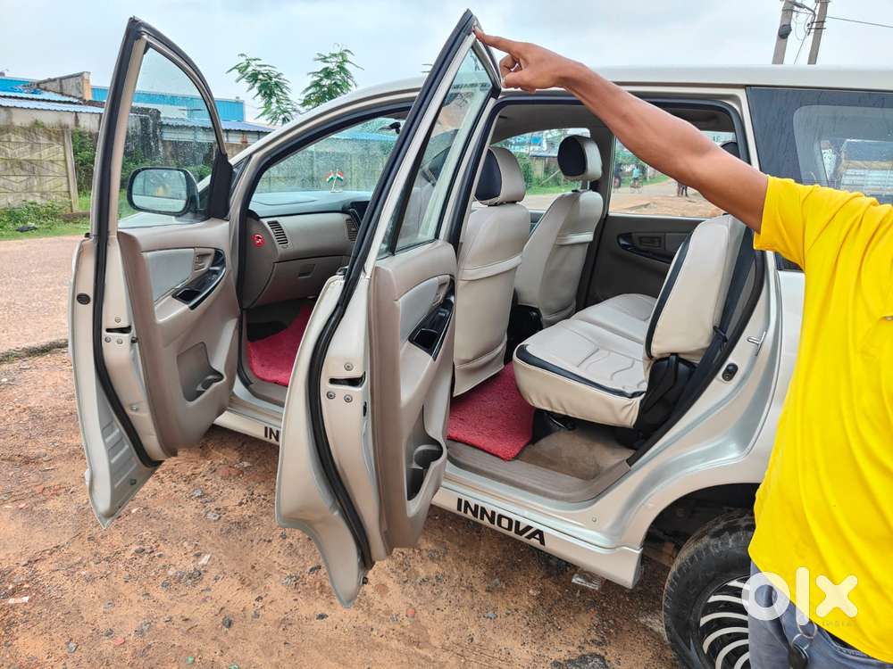 Toyota Innova 2.0 Gx 8 Seater, 2015, Diesel