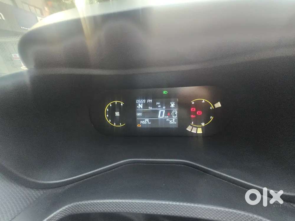 Tata Nexon 2025 Petrol 14600 Km Driven