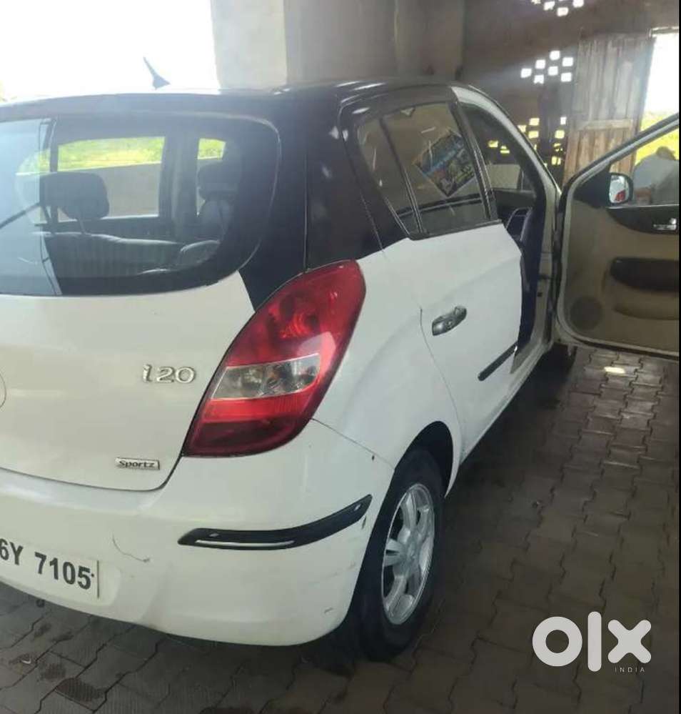 Hyundai I20 Sportz 2012