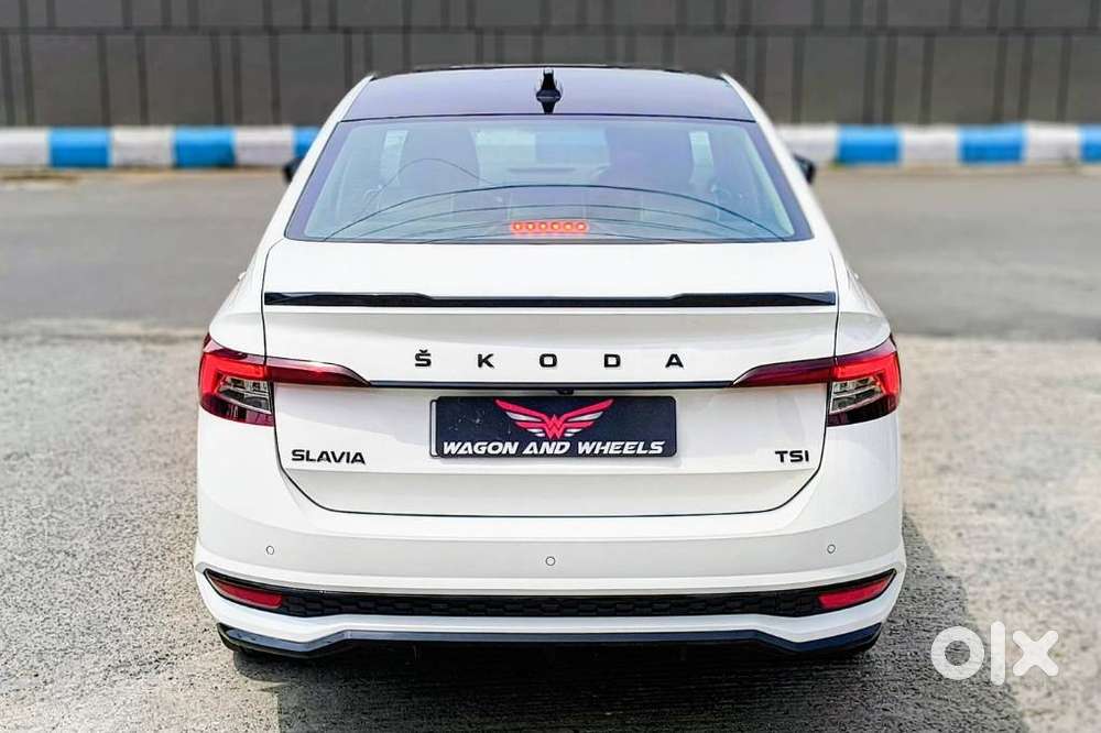 Skoda Slavia 1.0 Ambition Tsi, 2025, Petrol