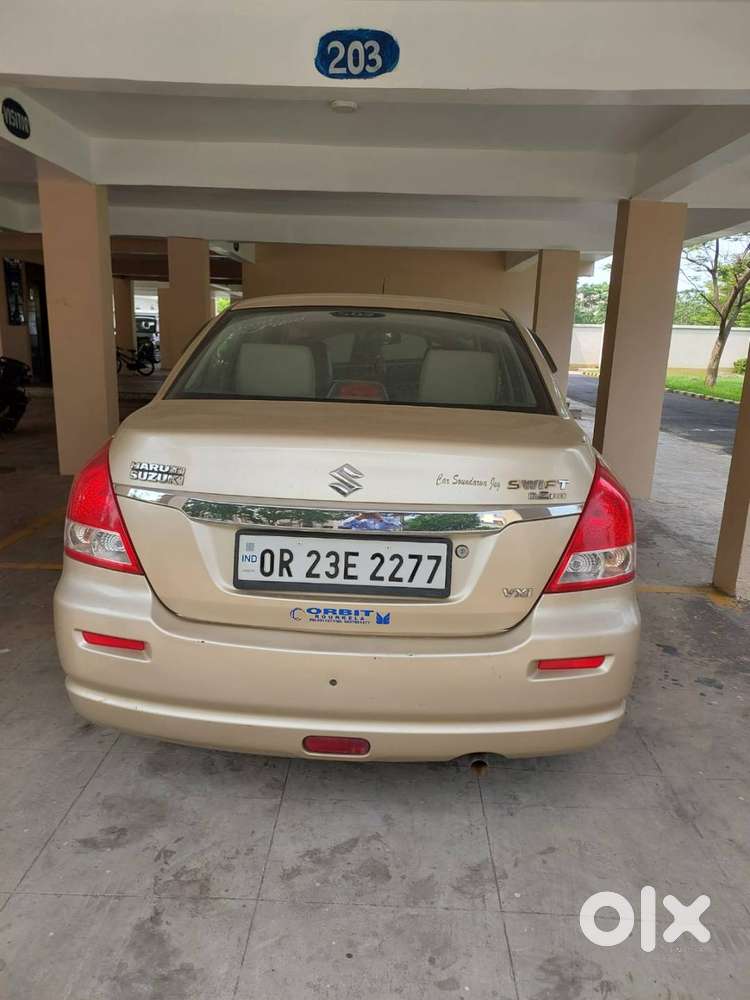 Excellent Condition Golden Colour Swift Dzire 2011 Vxi