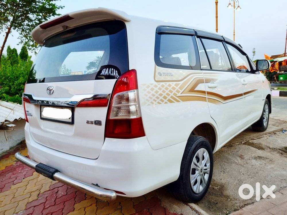 Toyota Innova 2.5 Le Diesel 7 Seater, 2016, Diesel