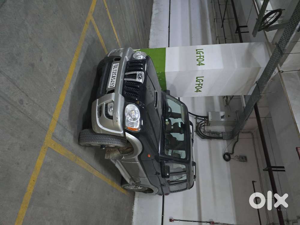 Mahindra Scorpio Vlx 2014