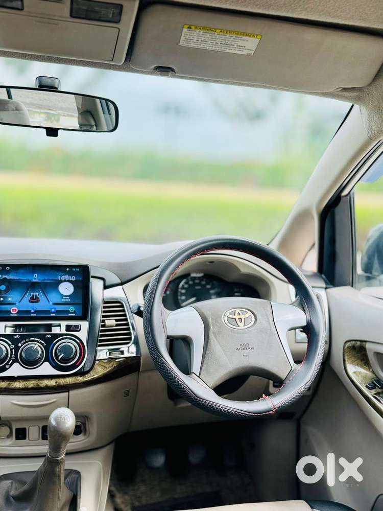 Toyota Innova 2.5 G (diesel) 8 Seater, 2014, Diesel