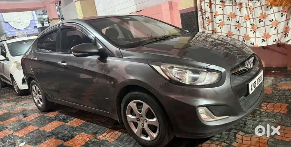Hyundai Verna 2013 Petrol 75000 Km Driven