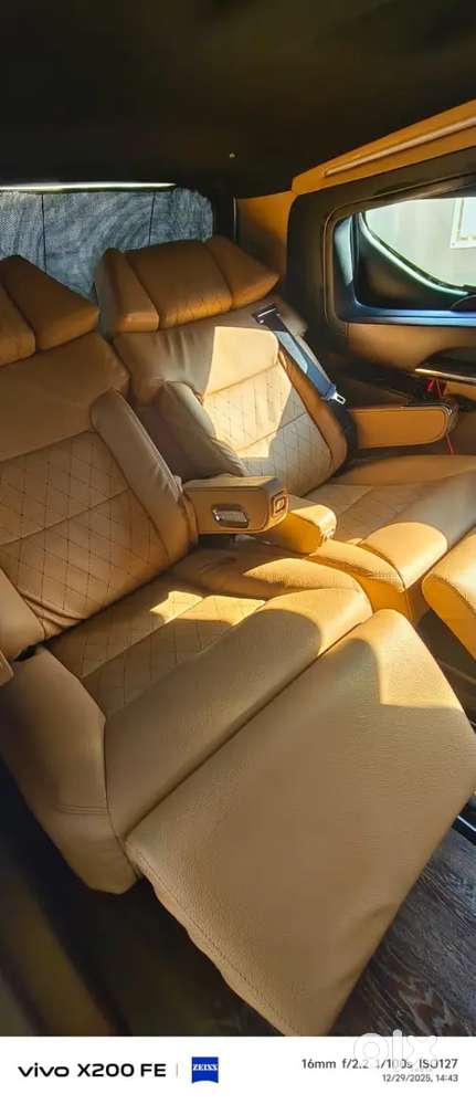 Toyota Innova Crysta 2020 Diesel 90000 Km Driven