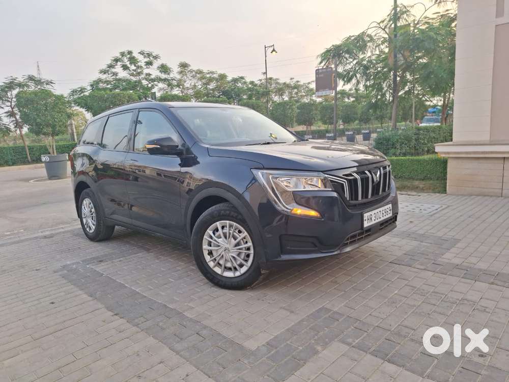 Mahindra Xuv700 2.2 Mx Diesel Mt 5 Str, 2023, Diesel