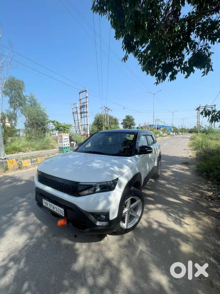 Maruti Suzuki Brezza Lxi 2025