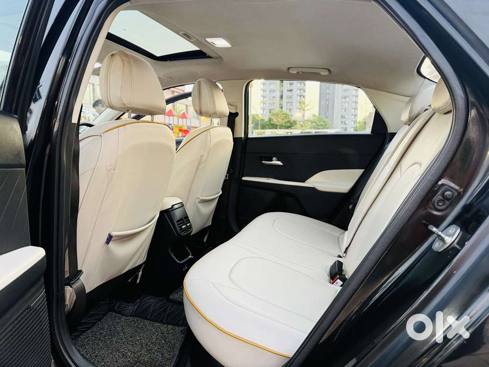 Hyundai Verna 1.5 Sx Petrol Mt, 2023, Petrol