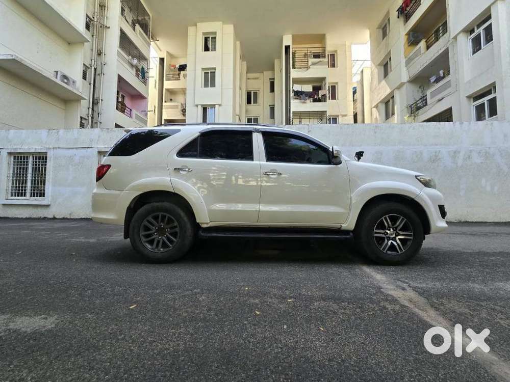 Toyota Fortuner 3.0 4x4 Manual, 2012, Diesel