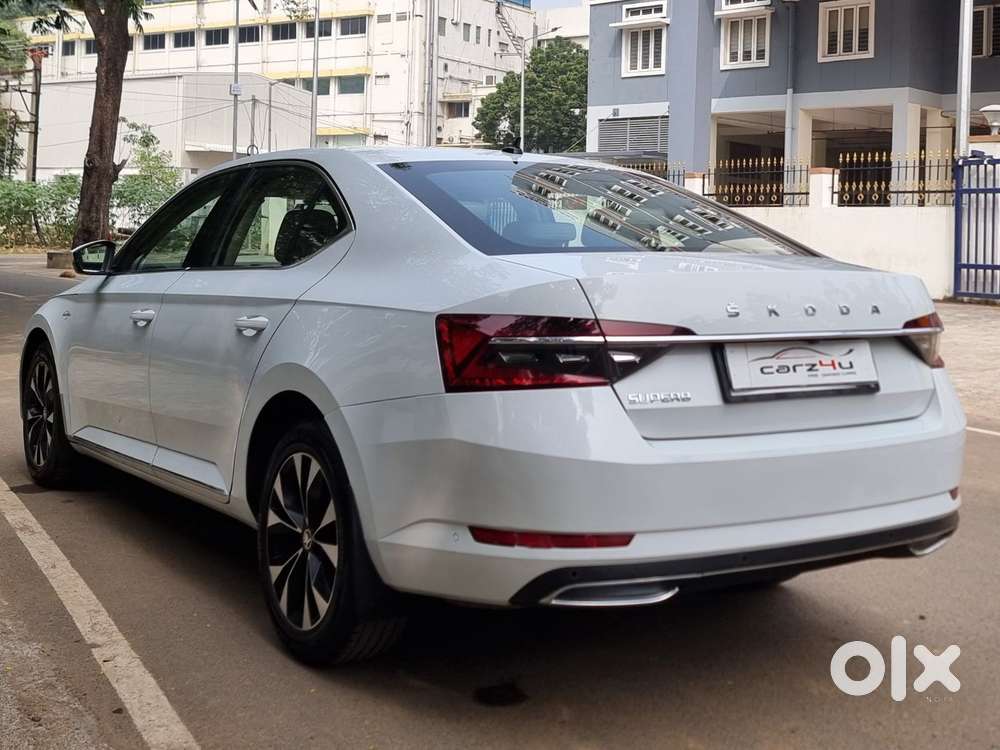 Skoda Superb 2.0 L&k Tsi At, 2021, Petrol