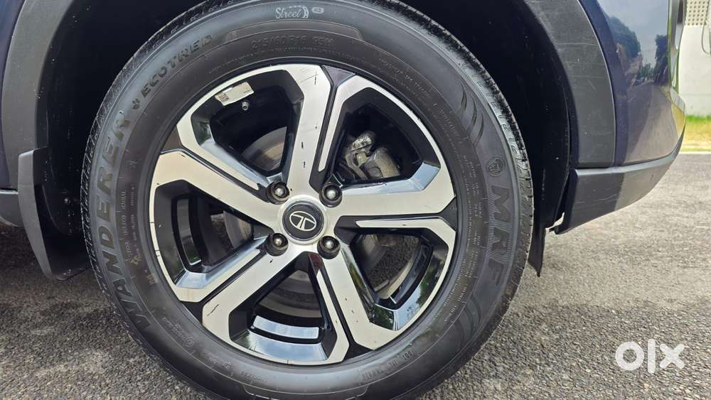 Tata Nexon 1.2 Revotron Xza Plus Premium, 2023, Petrol