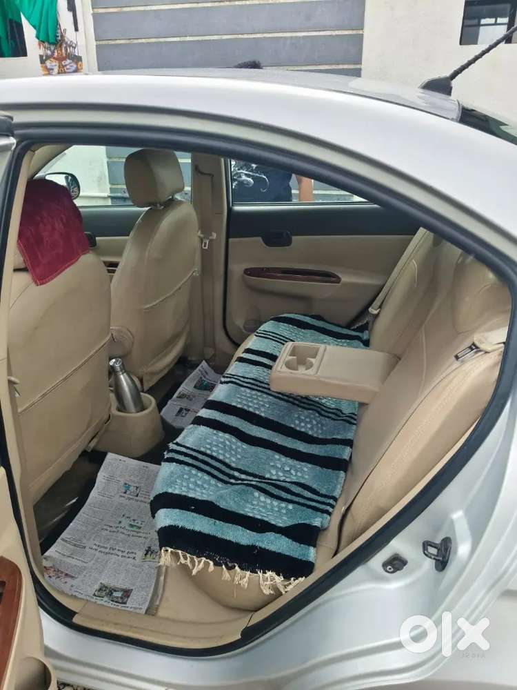 Hyundai Verna 2011