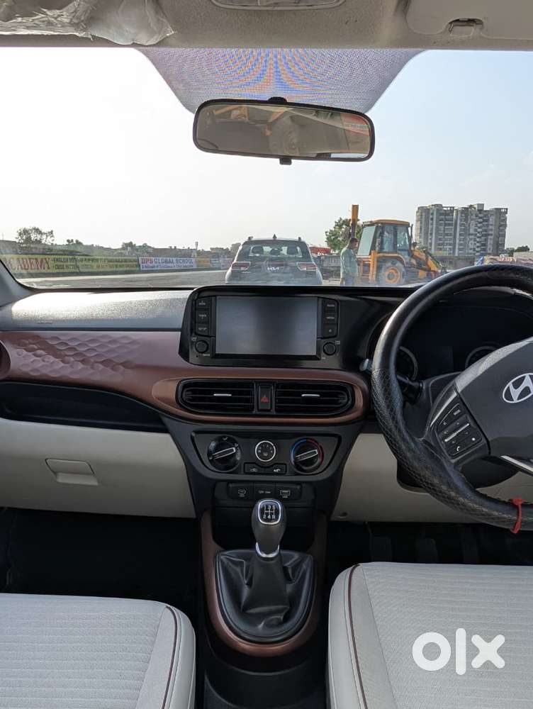 Hyundai Aura 1.2 Sx Cng, 2024, Cng & Hybrids