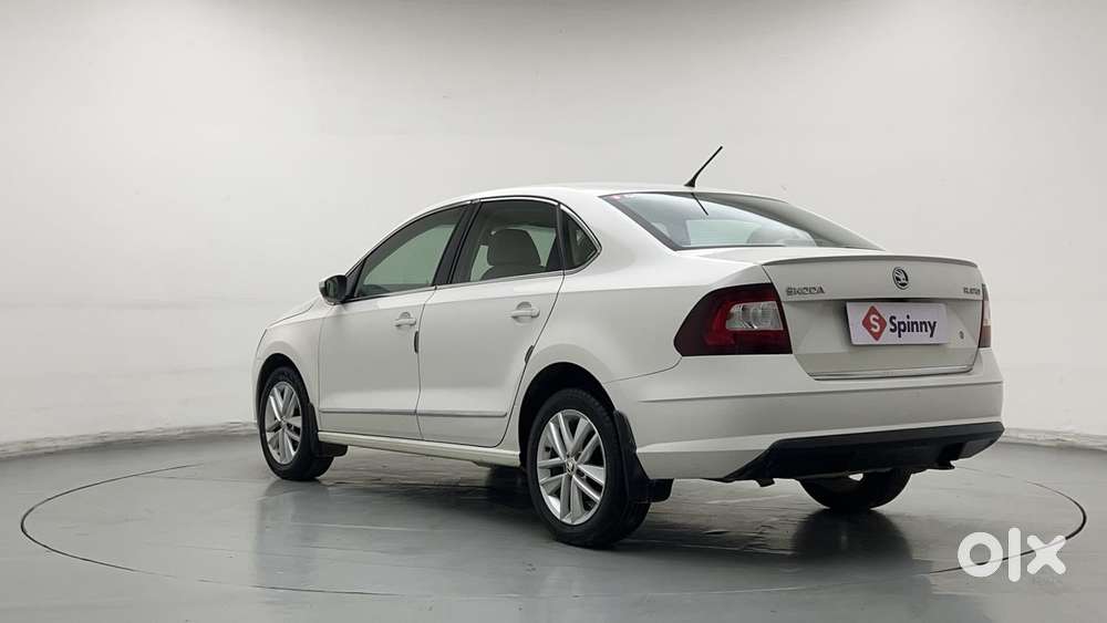 Skoda Rapid 1.5 Tdi Style/1.5 At Style, 2021, Petrol