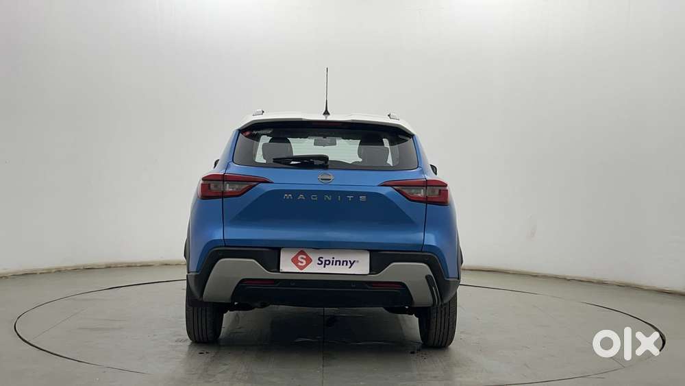 Nissan Magnite 1.0 Xv Premium Dual Tone, 2021, Petrol