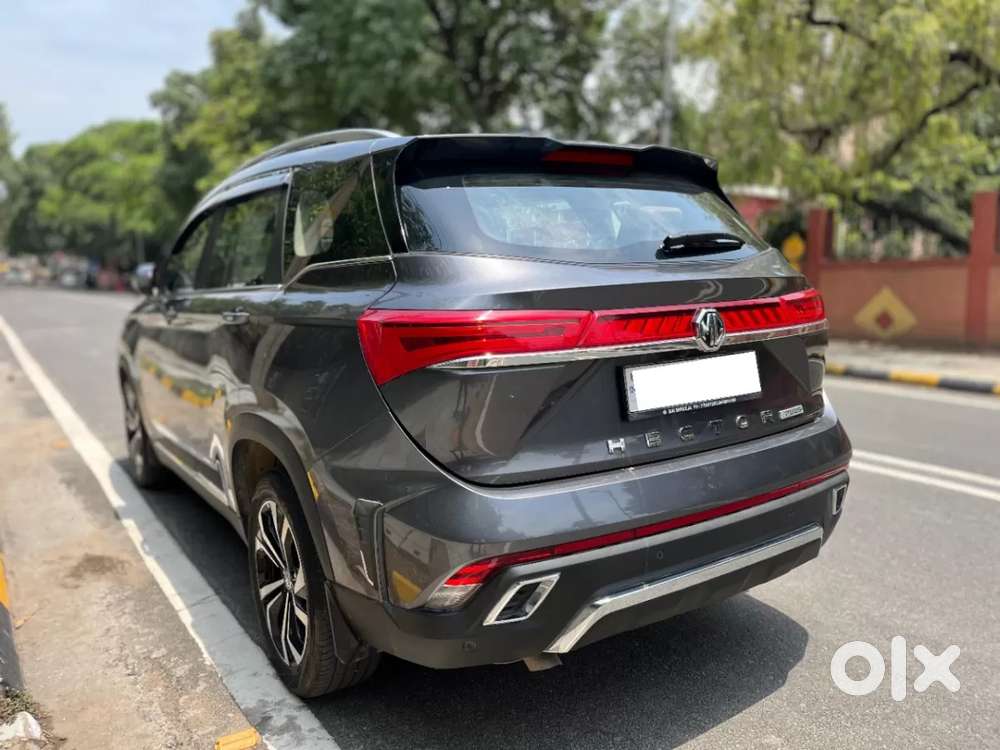 Mg Hector Plus Sharp Pro 1.5 Turbo Petrol Cvt 7 Str, 2025, Petrol