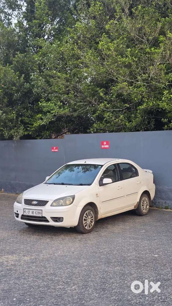 Ford Fiesta 2007 Petrol 120000 Km Driven
