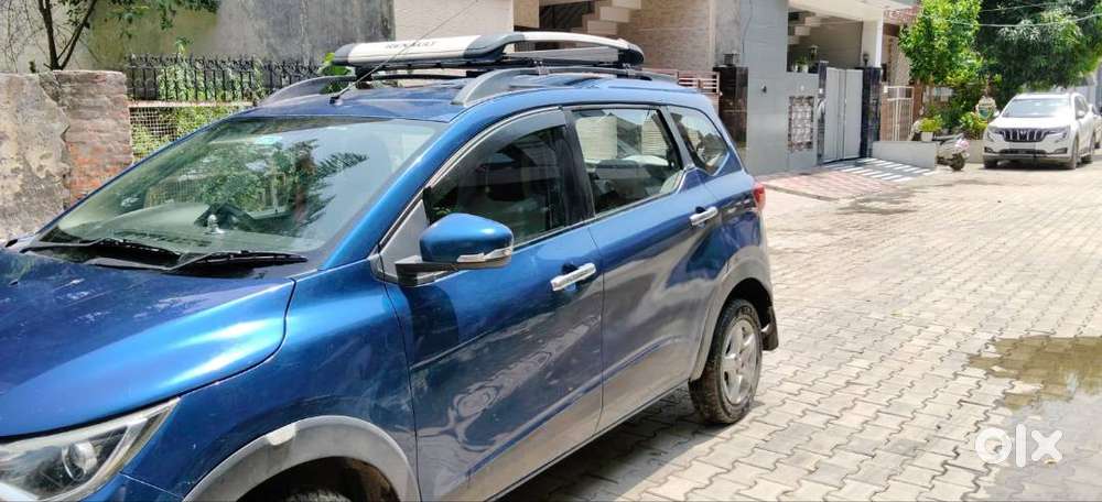 Renault Triber Rxz Petrol Mt 1.0 Ece 2020 Top Varient Model