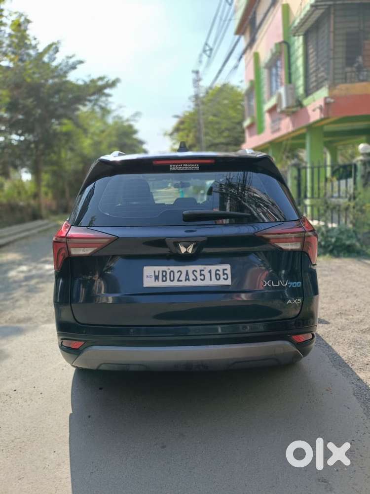 Mahindra Xuv700 2.0 Ax 5 Petrol Mt 7 Str, 2022, Petrol