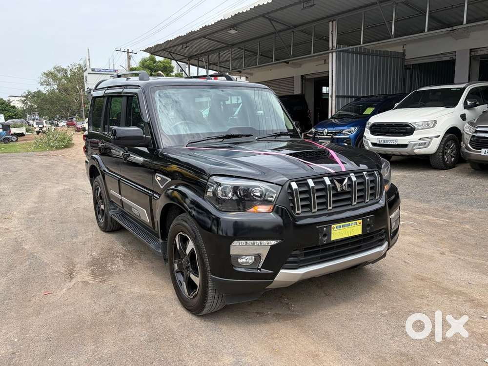 Mahindra Scorpio Classic 2.2 S 11 Mt 7 Str, 2023, Diesel
