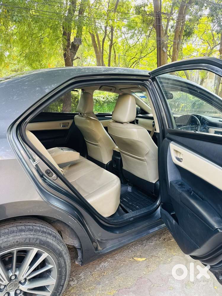Toyota Corolla Altis 2013-2017 1.8 Limited Edition, 2014, Petrol