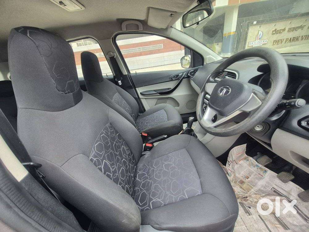 Tata Tiago 1.2 Revotron Xt Option, 2016, Petrol