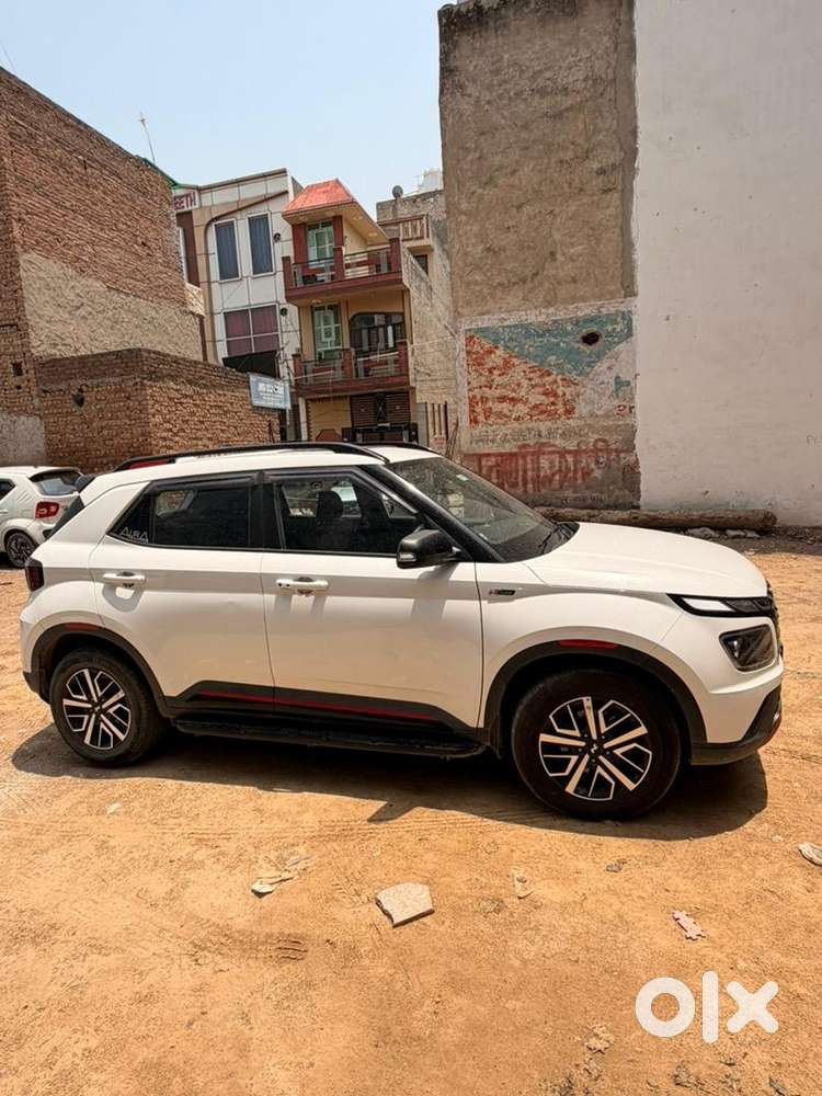 Hyundai Venue N Line 2024 Petrol Good Condition