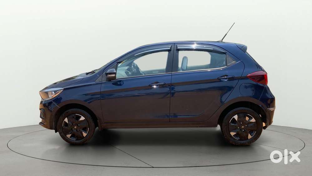 Tata Tiago 1.2 Revotron Xta, 2025, Petrol