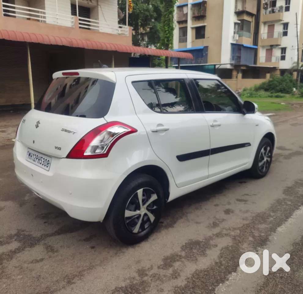 Maruti Suzuki Swift Vxi Optional, 2017, Petrol