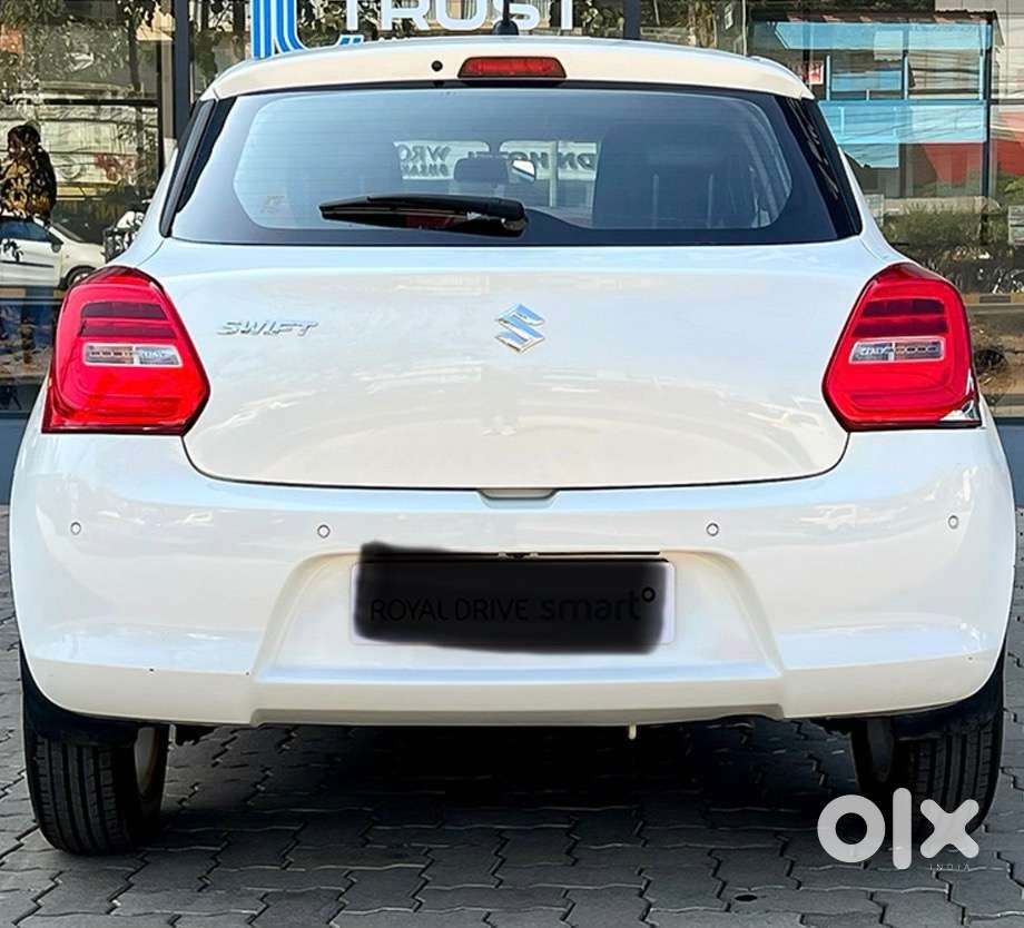 Maruti Suzuki Swift Petrol 2022