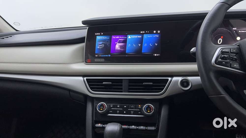 Mahindra Xuv700 2.0 Ax 7 Petrol At Luxury Pack Str, 2023, Petrol