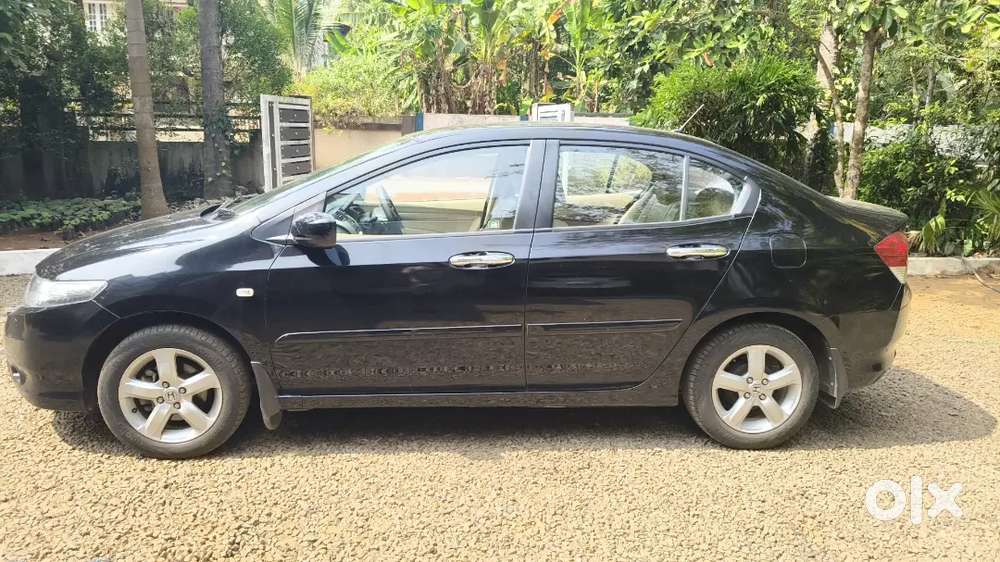 Honda City 2010 Petrol Well Maintained,,paper Up To 2030