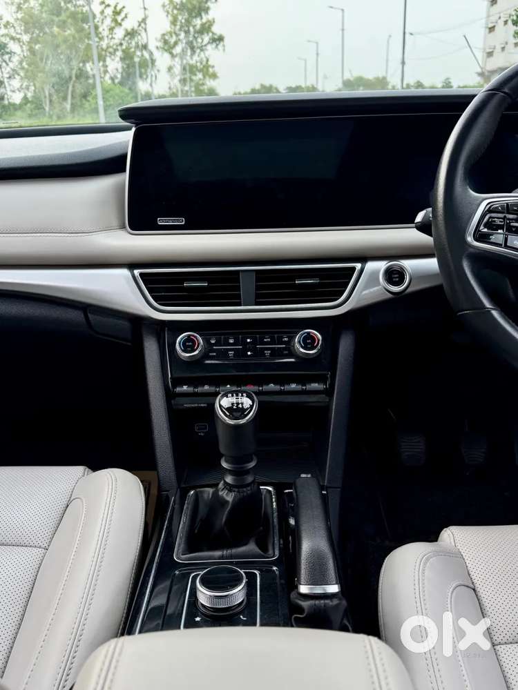 Mahindra Xuv700 2.2 Ax 7 Diesel Mt Str, 2023, Diesel