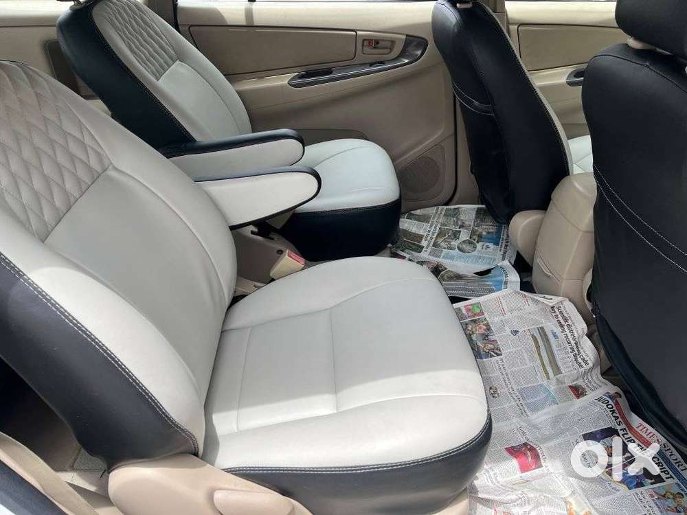Toyota Innova 2.0 E, 2009, Petrol