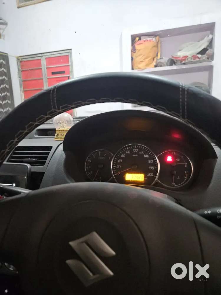 Maruti Suzuki Swift Dzire 2011 Petrol 32000 Km Driven