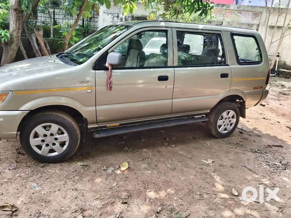 Chevrolet Tavera Neo 2015