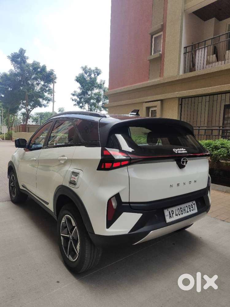 Tata Nexon Fearless Plus S 1.2 Revotron Petrol 6mt Dt, 2023, Petrol