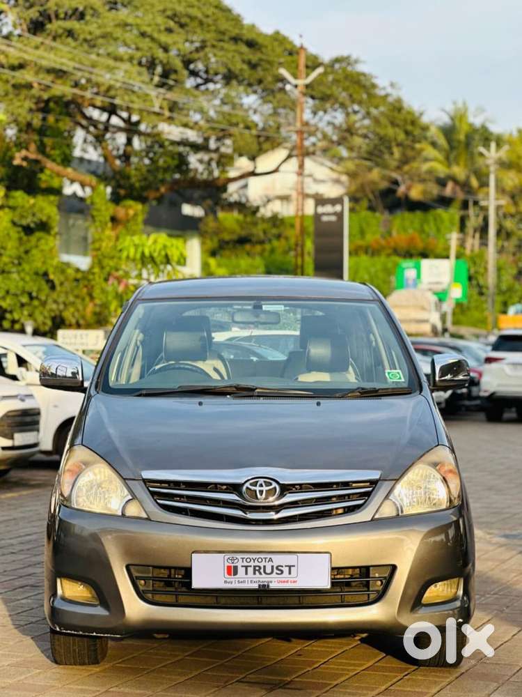 Toyota Innova 2.5 V 7 Str, 2010, Diesel